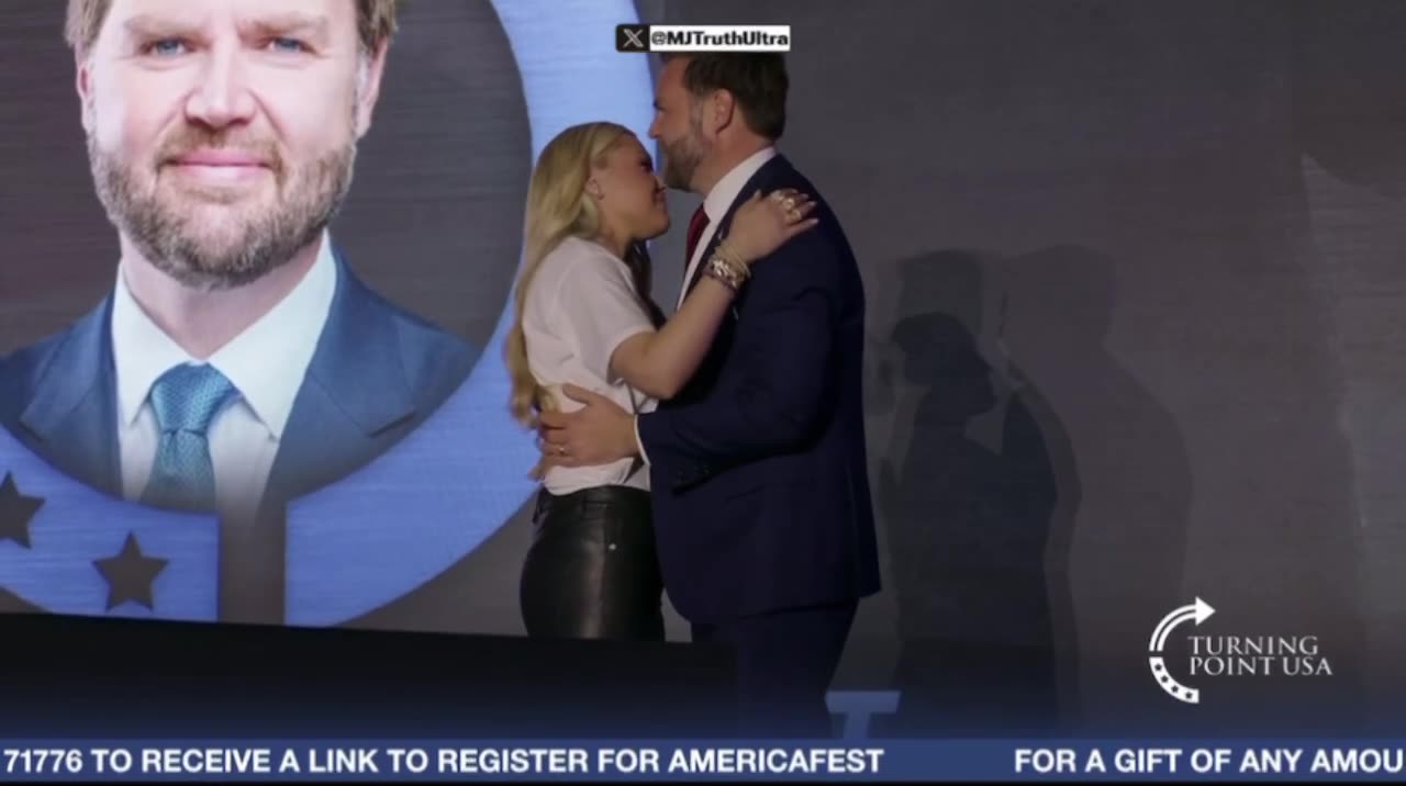 JD Vance actually did not place his hands on Erika Kirk’s hips.