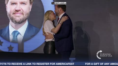 JD Vance actually did not place his hands on Erika Kirk’s hips.