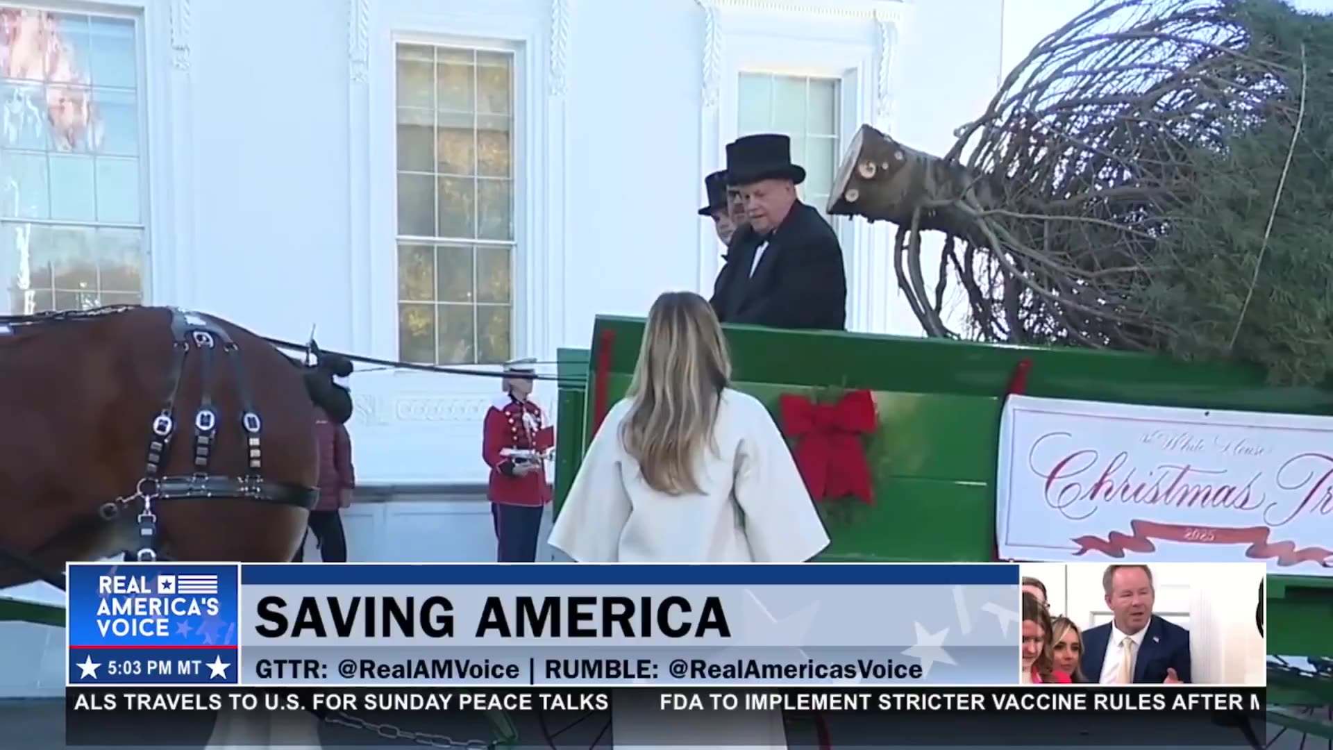 FIRST LADY RECEIVES THE WHITE HOUSE CHRISTMAS TREE
