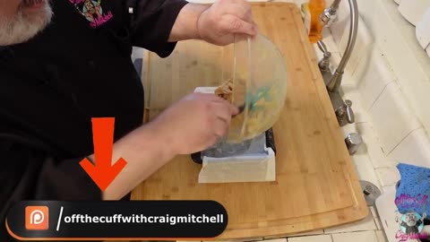 Off The Cuff: Healthy Cooking - EP 807 "Low Carb Moo Shu Chicken"