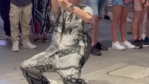 【Japanese most viral performer】Robomon ロボモン