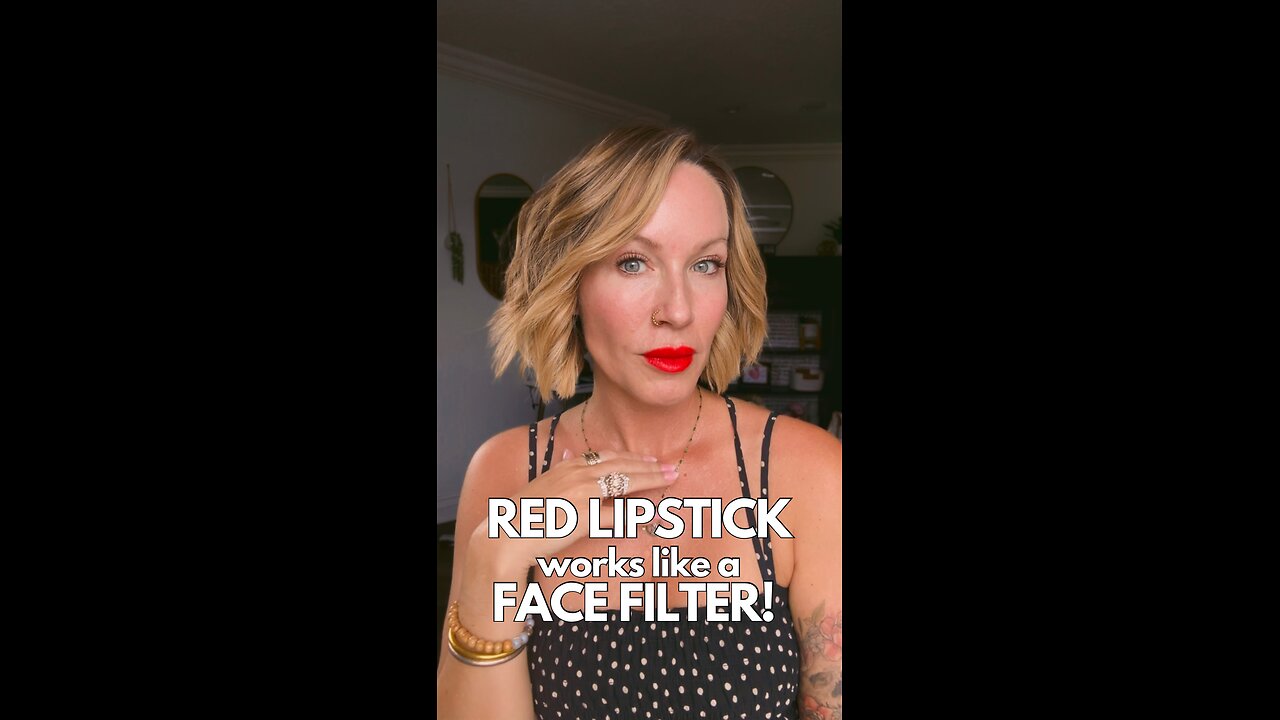 Red Lipstick Works Like a Face Filter
