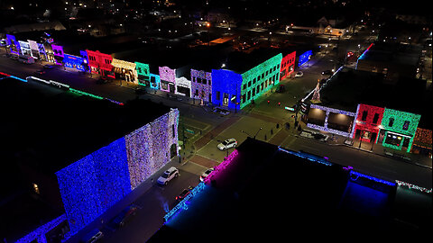 Rochester, Michigan Decked Out with Massive Holiday Lights Display