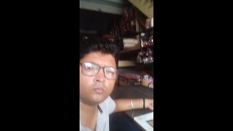 Naye Ghar Ke Liye kharide wooden darvaje