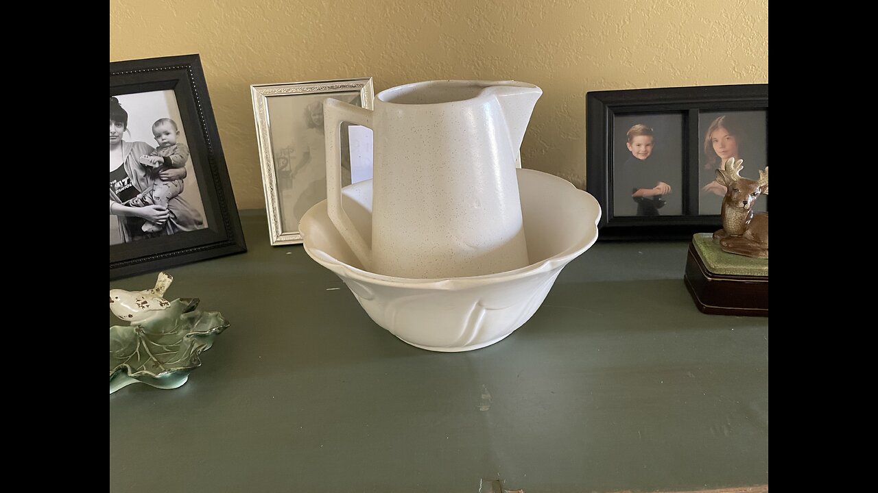 My Bauer Pottery Collection: Let’s explore.