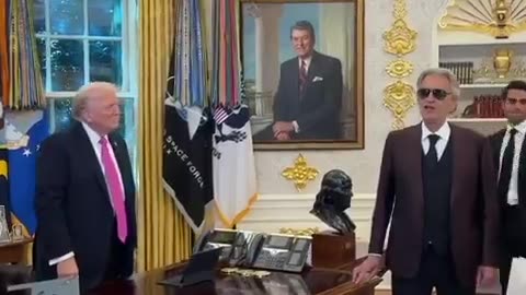 Bocelli performon para Trump