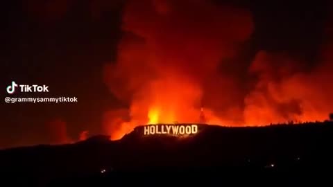 Q ™️ - ⚠️⚠️⚠️ ITS OFFICIAL： HOLLYWOOD IS NOW ON FIRE #Pacific #PalisadesFire #California