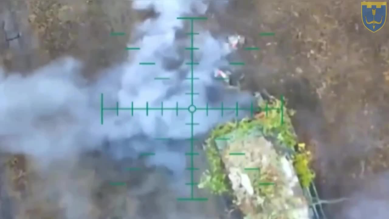 ☠️💥 Drop from Ukrainian strike drone on a Russian paratroopers in Siversk