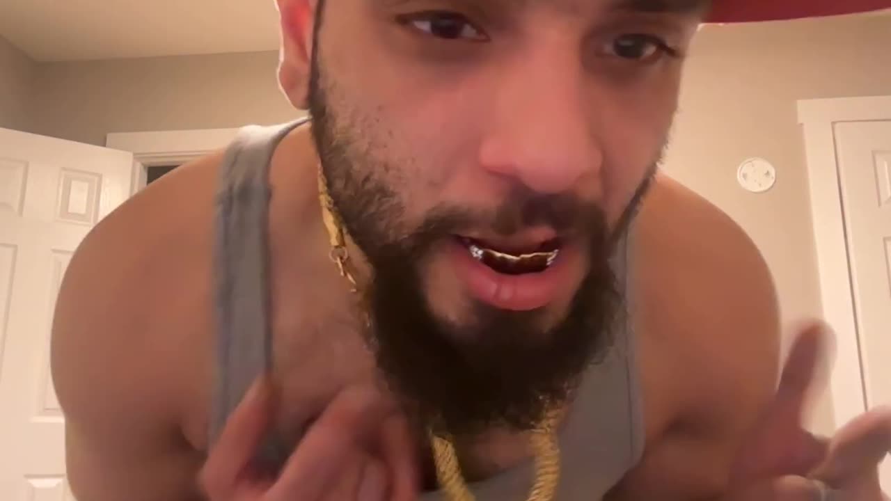 WHY YOU SHOULD NEVER TRUST A GIRL... PART 1