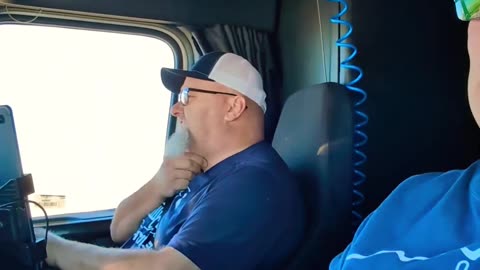 The dry poops WTH #reallifetruckers #ourtruckinglife #iykyk