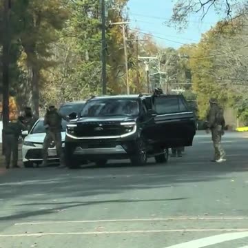 Mexicans Attack ICE, guns drawn