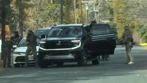 Mexicans Attack ICE, guns drawn