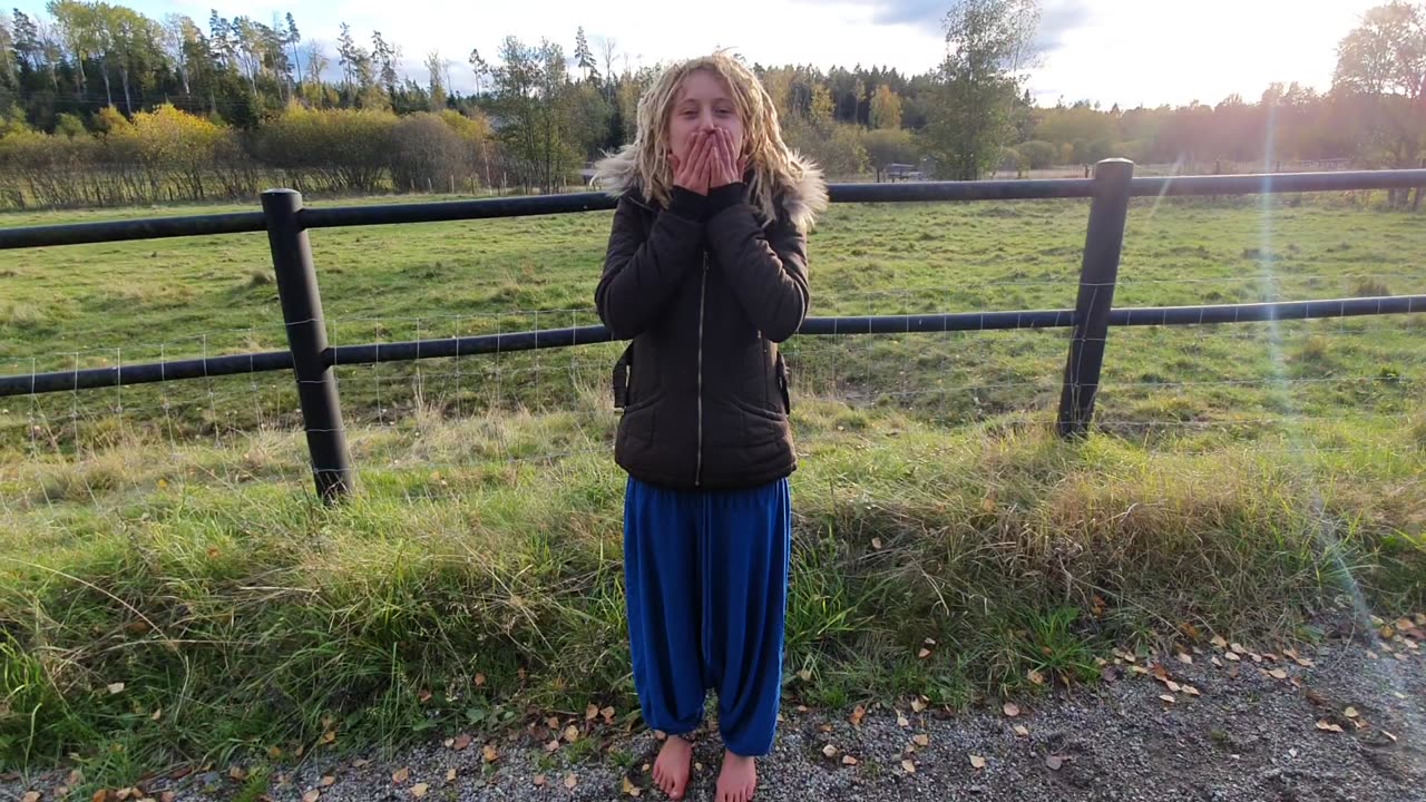 Barefoot part 4 (it's October in Sweden)🥶