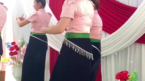 Nhảy Đám Cưới lên là lên