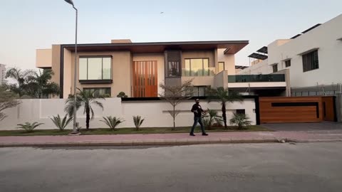 4 Kanal Most Luxurious Fully Furnished House With Full Basement In Bahria Town Lahore