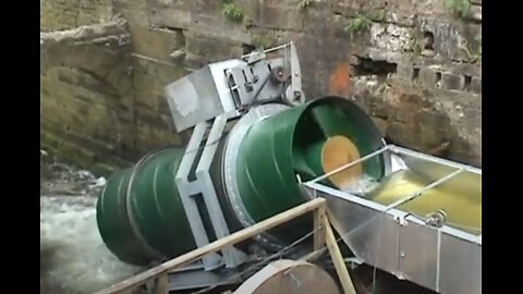 Archimedes Screw River Energy - Free / 24 h non stop