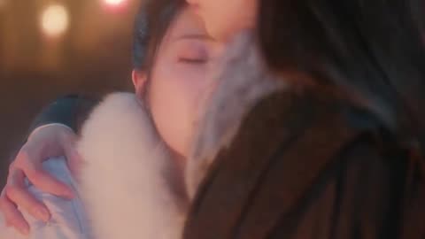 Qingcheng & Gengyun love of petals Qingcheng sleeps Gengyun arms in the cave episode 14