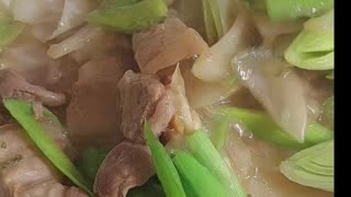 5-Minute Cooking: Quick & Delicious Stir-Fry Pork with Leeks Recipe