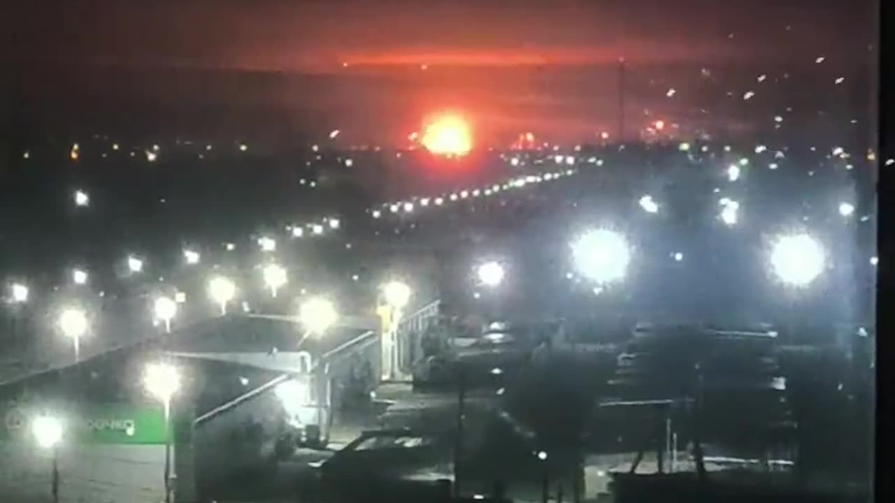 Sulmi ukrainas me dron në Rusi, zjarr në një rafineri nafte