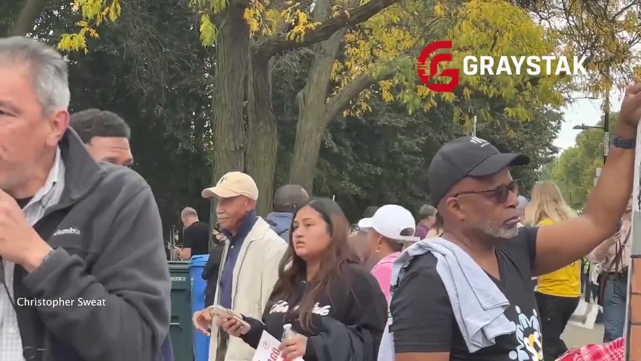 CHICAGO "NO KINGS" PROTESTER