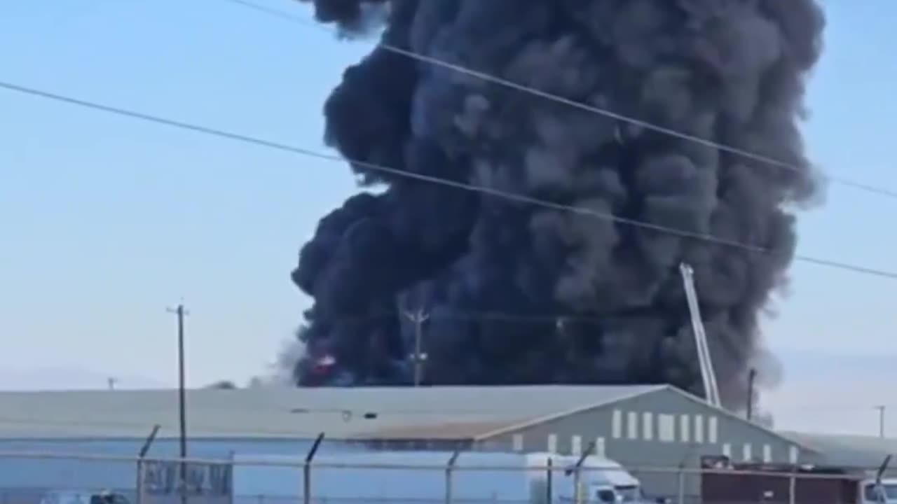 Intense Fire Rages at Abandoned Warehouse in Bakersfield California