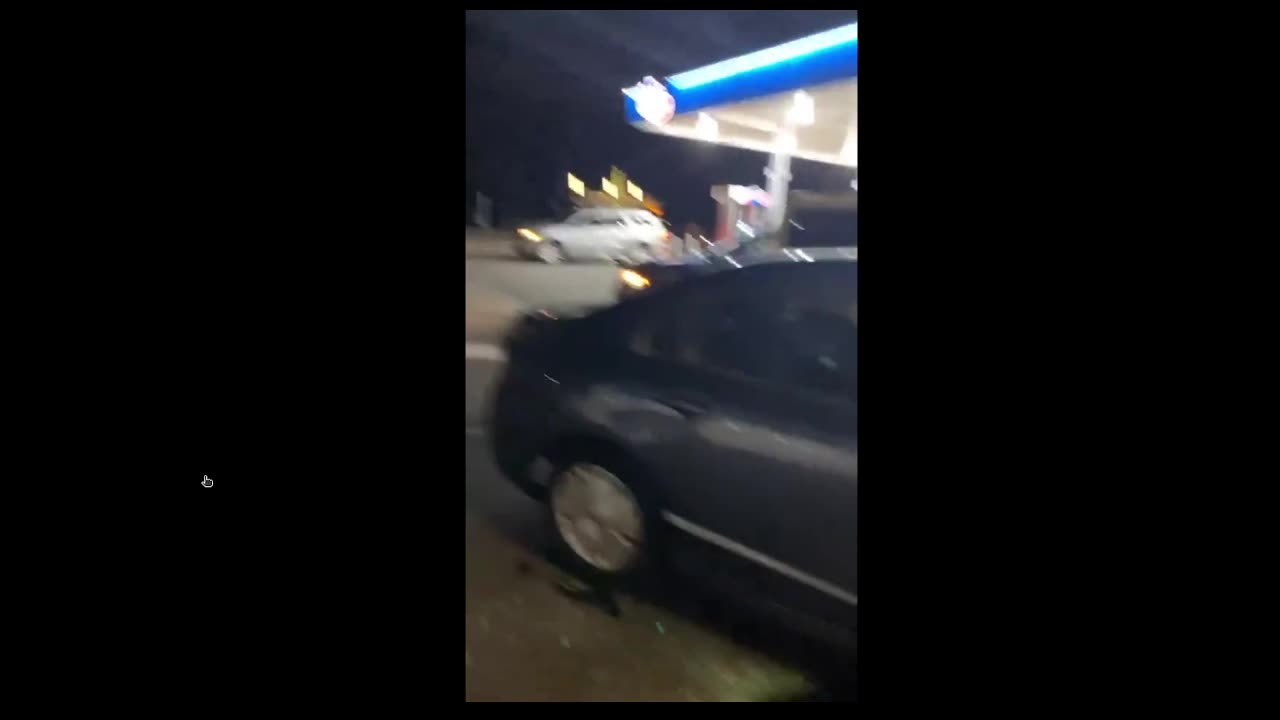 ICE Activist Obstructs Arrest Of Suspected Pedophile - Even After Finding Out, Obstructs Agents