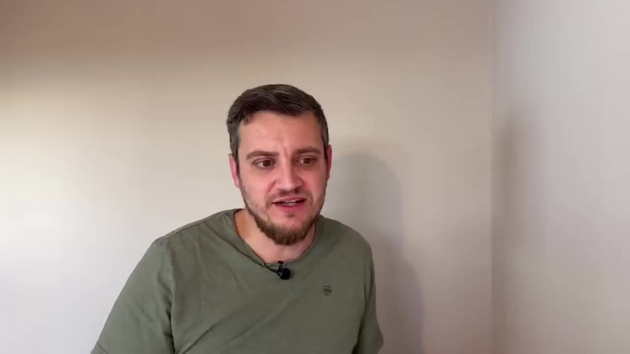 Vom Kanzleramt in die JVA? Sie lehnt Orden ab, Er gibt Anteile ab, Staatsanwalt prüft Bilanz-Betrug