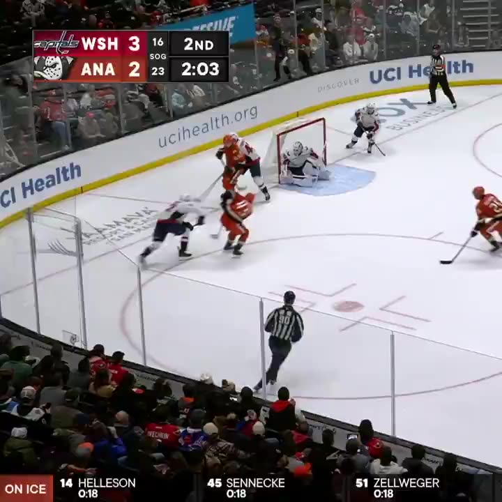 Anaheim Ducks - 🚨 Sennecke 🚨 He fights his way through for that one! Tie game!