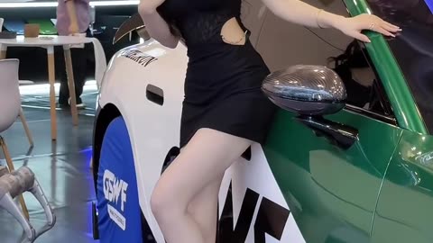 Daily Beauty EP 585 | Gorgeous Jet Black Attire Voluptuous Show Walk