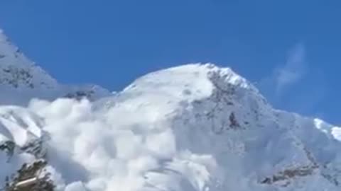 Russia: Avalanche triggered by cannon fire on Mount Elbrus.