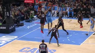 NBA - Allen to Mobley behind-the-back dime 🤩