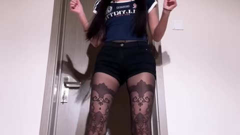 Stunning Obsidian black Tights Fiery Fit Check Transition | Daily Beauty EP 742