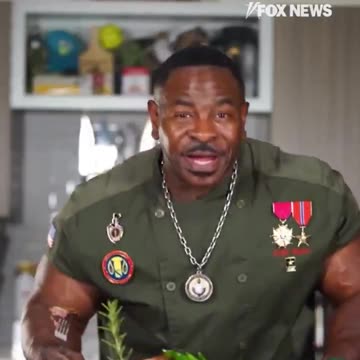 Former White House Chef Prepares the Meal He Would Make for President Trump