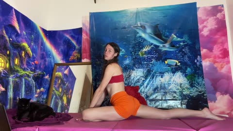 Icy Hot - Everyday Yoga #everydamnday @AlanRoberts