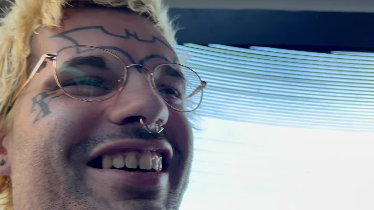 Ep. 157 "Following with $hockoebottomboy$" by Patrick Henry The Batman