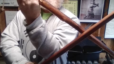 A quick hand protection technique with shillelagh.