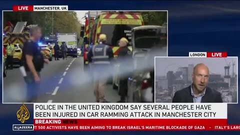 Manchester synagogue attack Four injured in car and knife attack as suspect shot by police