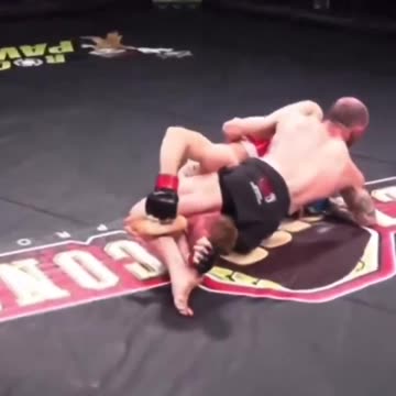 MMA fighter tickles opponent as he tries to get out of the choke 😂