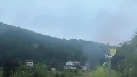 'Influencer' muere al estrellarse su helicóptero durante transmisión en vivo