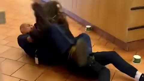 Trending: Violent customer encounter at Panera Bread goes viral
