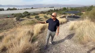 THE DELIVERANCE AT GERASENES (גְּרָסֶנִים) — [GALILEE] MESSIANIC RABBI ZEV PORAT PREACHES ON SITE!