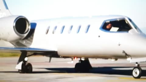 Learjet -Start Up,Taxi & Take Off