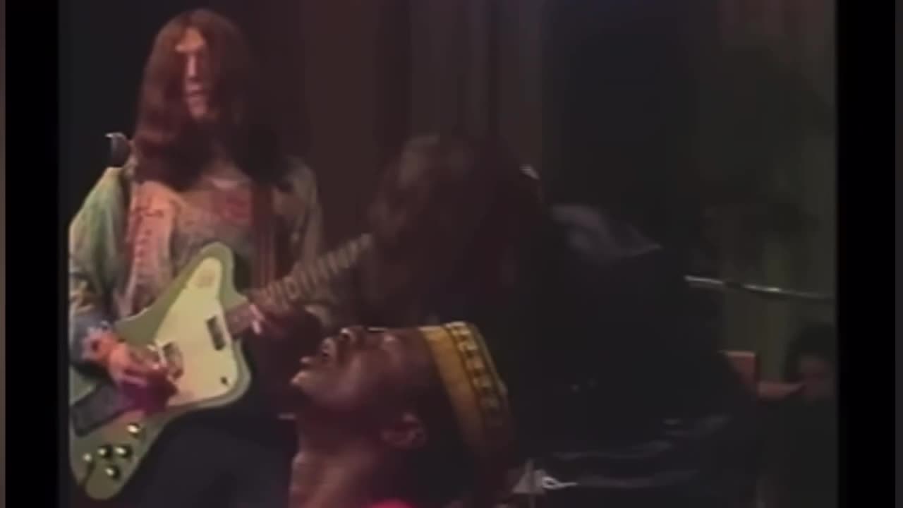 Traffic - “Dear Mr. Fantasy” (Live in 1972)
