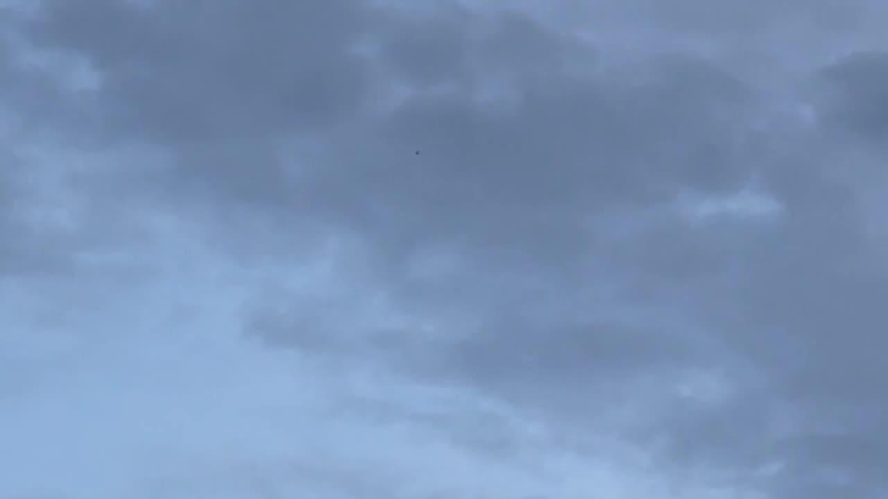 🤯👽 Unidentified Flying Object Caught on Camera – What Is It? | TheTruthAbove