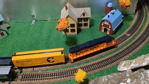 Chessie vs CSX Locomotives
