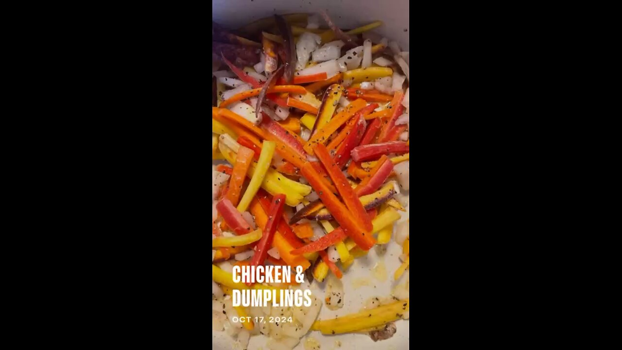 Chicken & Dumplings ❤️🤩🥣 Grandma’s Chicken & Dumplings – the kind that warms your soul 👵🔥