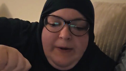 FOODIE BEAUTYS SPENDING IS OUT OF CONTROL!1