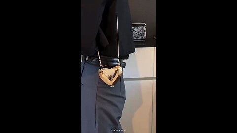 Heart-Shaped Mini Bag for Chic Outfits | Elegant Geometric Heart Crossbody Bag | Trendy Heart Purse