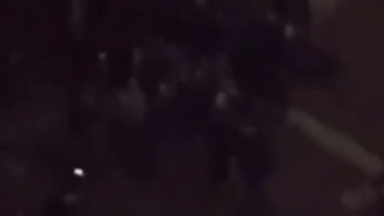 Maduro me pranga në duar