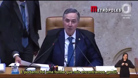 Hoje anuncia produção de gravata e lenço do STF. Parece piada, não é. Impagável o semblante de Cármen Lúcia ao final do vídeo